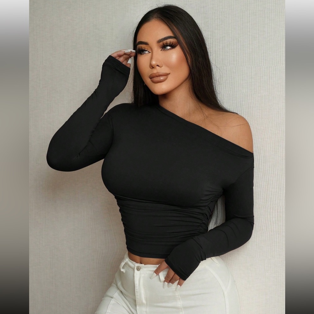 SHEIN SXY SEXY HIGH STRETCH OFF SHOULDERS CROPPED T-SHIRT